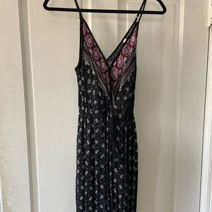 Black jumper/ romper